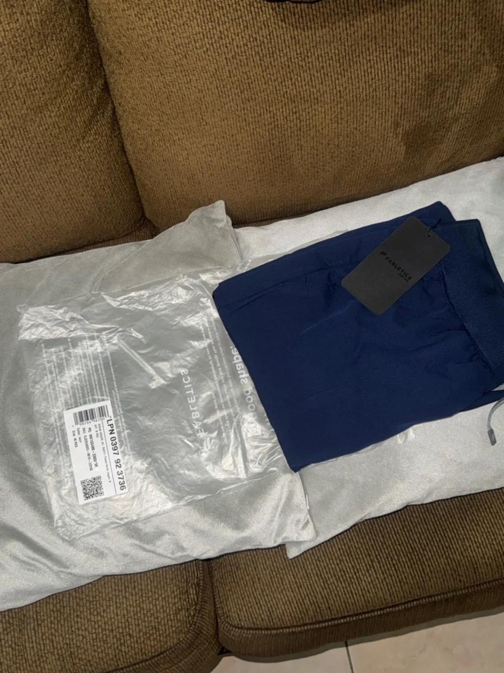 Fabletics I Men’s I All-Shift Scrub Jogger I Navy I Size: M I Inseam: 28”